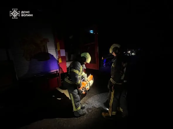 У Колках автомобіль врізався у відбійник (фото)