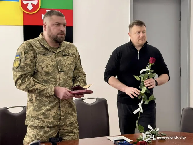 На Волині посмертно відзначили двох Захисників: нагороди отримали родини Героїв (фото)