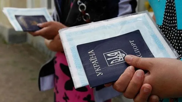 З країни щороку виїжджає мільйон українців 