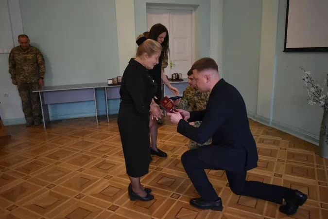 На Волині родинам 34 полеглих воїнів вручили посмертні державні нагороди (фото)