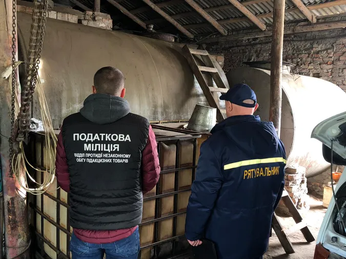 У Горохові викрили незаконну заправку