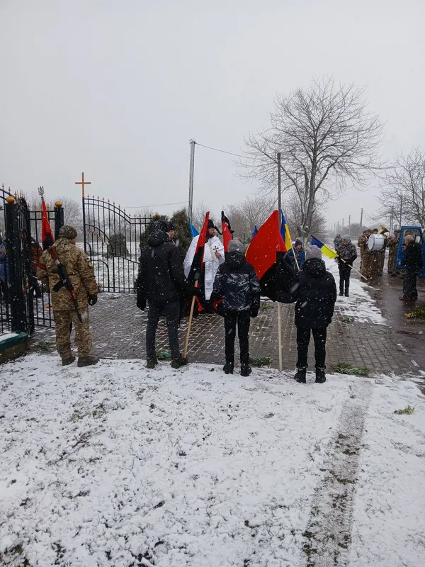 На Волині попрощалися із воїном Володимиром Баглаєм (фото)