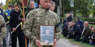На Волині громада попрощалася із 30-річним Героєм Романом Пилипчуком (фото)