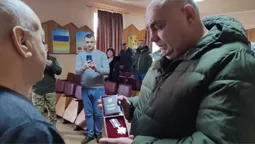 На Волині батьку загиблого Героя вручили посмертний орден сина (фото)