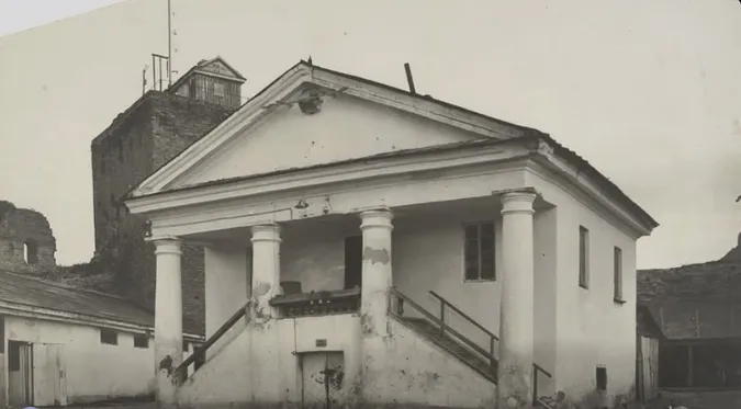 Яким був Луцький замок 100 років тому (ретрофото)