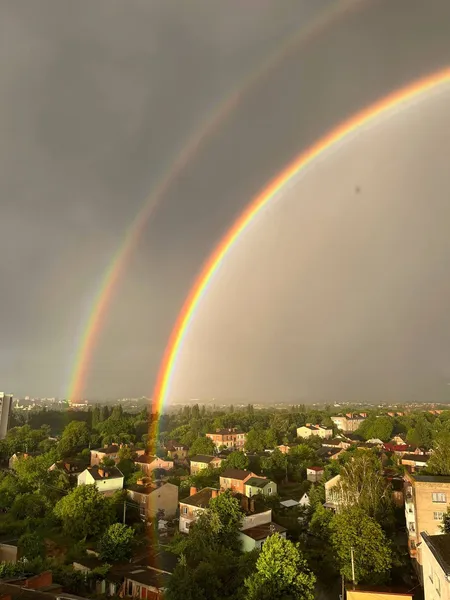 Над Луцьком після зливи засяяла подвійна веселка (фото)