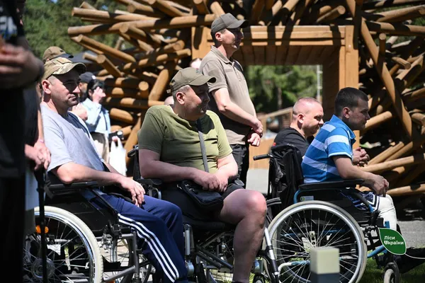 На Волині створюють перше в Україні безбар'єрне місце відпочинку в лісі (фото)