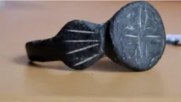 На Ковельщині під час обробітку землі знайшли давньоруський перстень (фото)