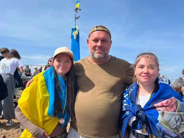 «Я так високо до тебе піднялася»: волинянка підкорила Говерлу в пам'ять про загиблого чоловіка-Героя (фото)