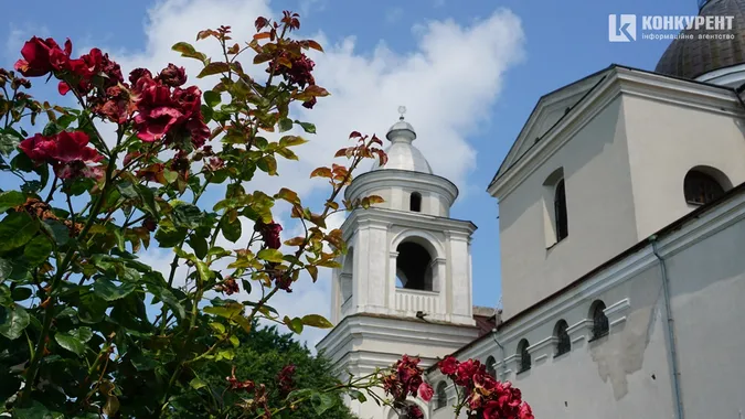 500-літні підземелля, вежа, мур: у Луцьку відкрили Окольний замок (фото)