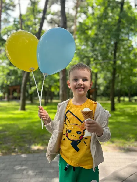 В екокомплексі «Лісовичок» на Волині сьогодні усіх дітей пригощають морозивом (фото)