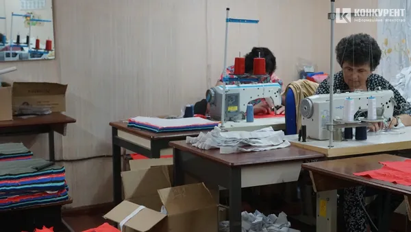 Від зайчиків до італійських шортів: як на Волині 20 років шиють одяг (фото)
