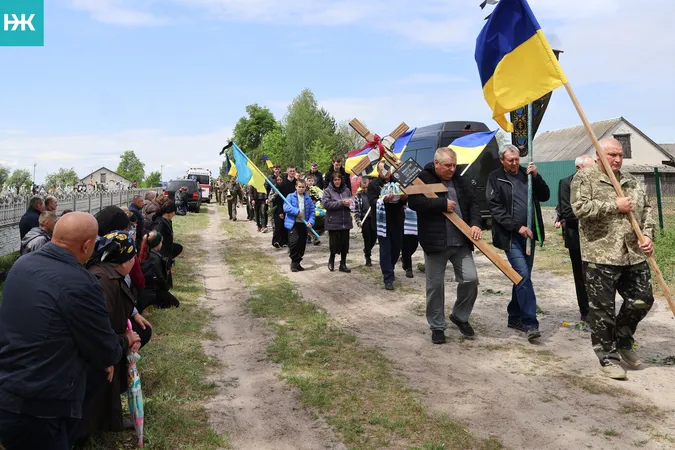 Понад два роки вважався зниклим безвісти: на Волині попрощались з Героєм Сергієм Ковальчуком (фото)