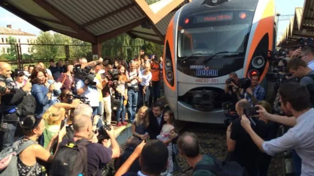 В «Укрзалізниці» прокоментували ситуацію із затримкою потяга, в якому перебуває Саакашвілі