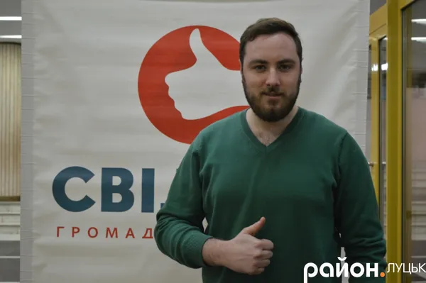 «Доступний театр для пенсіонерів»: лучани дивилися «Наталку Полтавку» (фото)