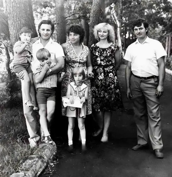 Холостяк-красень «Зіна» з ІІІ штурмової: син легендарного співака Василя Зінкевича розповів про ЗСУ, пісні і батька (фото)