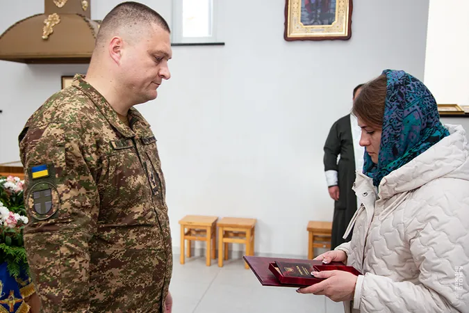 На Волині рідним полеглих гвардійців передали державні нагороди (фото)