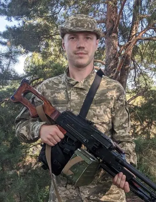 Чотири роки вважався зниклим безвісти: у Локачинську громаду назавжди повертається воїн Андрій Баран