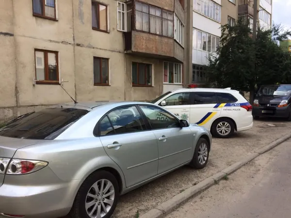Вночі у Ковелі зловмисники розбили заднє скло автомобіля: шукають свідків (фото)
