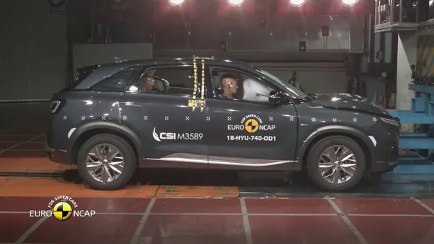 Назвали найбезпечніші автомобілі 2018-го року