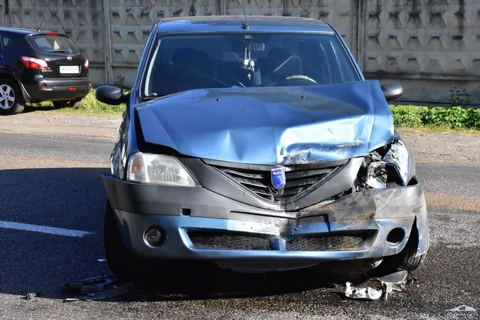 Не пропустив: у Боратині зіткнулися «BMW» і «Dacia»