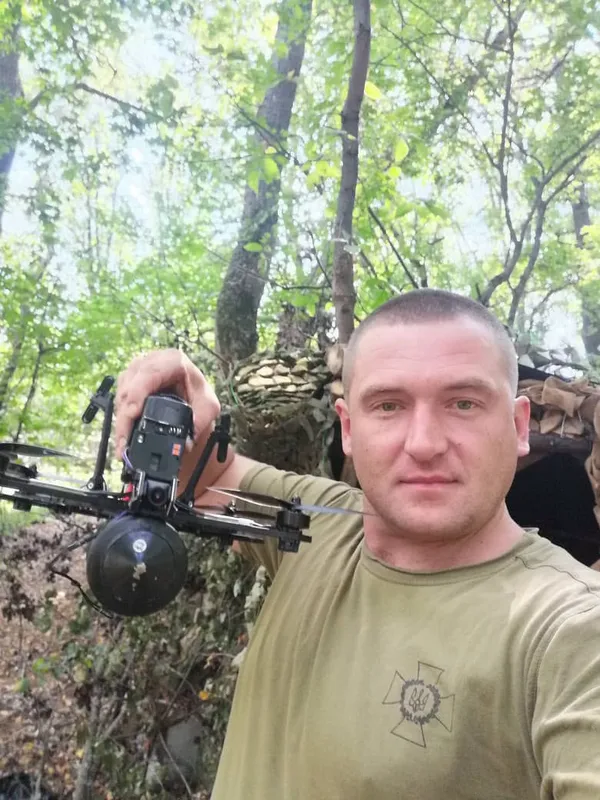 З піхоти – у дронщики: як прикордонник з Ковеля сам крутить і запускає FPV у ворожі пики