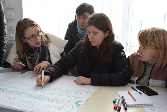 Жителям Смідинської громади розповіли, як утилізовувати сміття з користю (фото, відео)