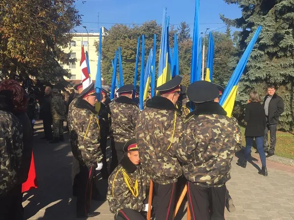 Як у Луцьку відзначають День захисника України (фото)