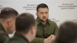 Зеленський провів нараду в замку Любарта: про що говорили (фото, відео)