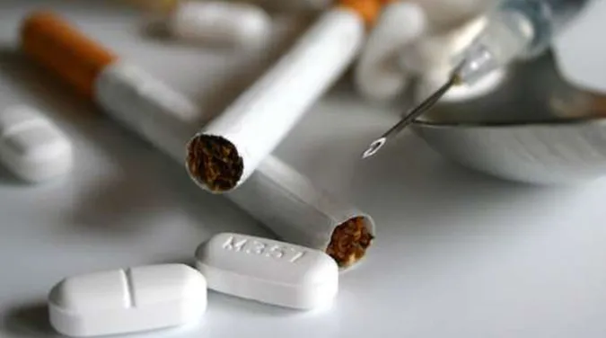 Російську армію тримають «в тонусі» наркотики та алкоголь (перехоплена розмова)