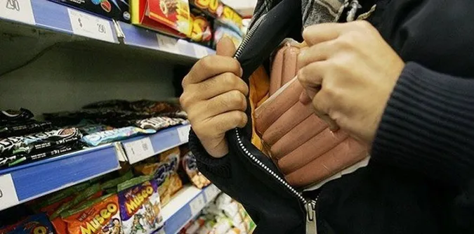 Шість крадіжок за 11 днів: на Волині затримали магазинного злодія