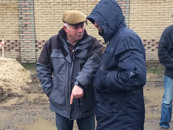 Представники КРЗ радяться між собою