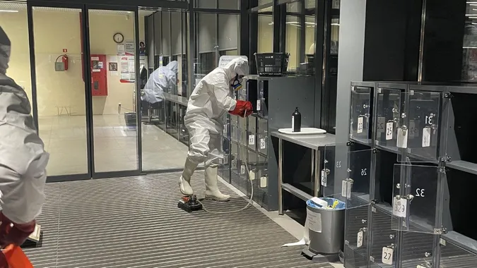 Ртуть у луцькому АТБ: повідомили деталі і коли відкриється магазин (фото, відео)