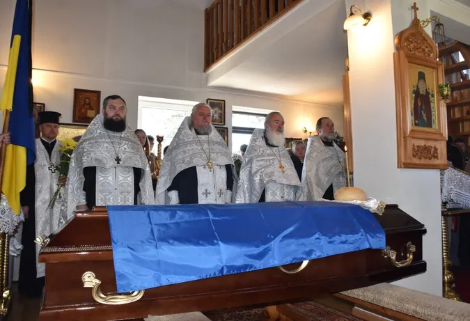 У Луцькій громаді попрощалися з загиблим на Курщині воїном Миколою Лясковським