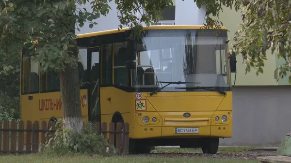 На Волині три громади отримали шкільні автобуси (фото, відео)