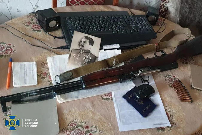 СБУ знешкодила в Україні підпільні осередки «компартії більшовиків» (фото)