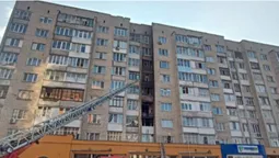 У Луцьку – пожежа на Привокзальному: горить багатоповерхівка (фото, відео, оновлено)