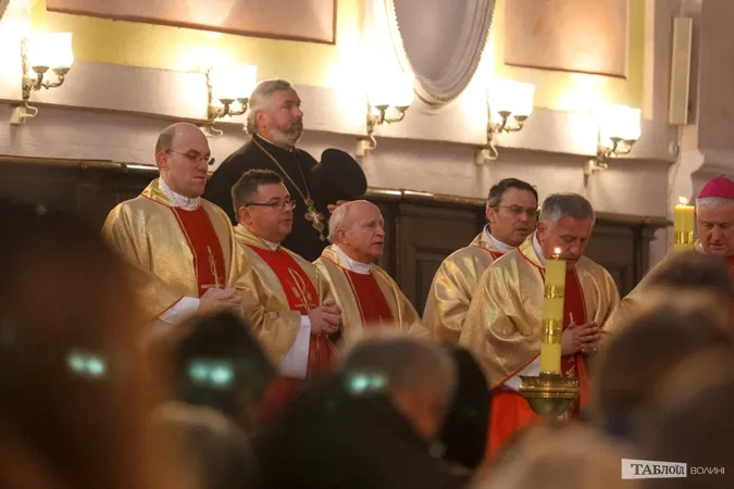 Як у Луцьку святкували 400-річчя римо-католицького храму (фото)