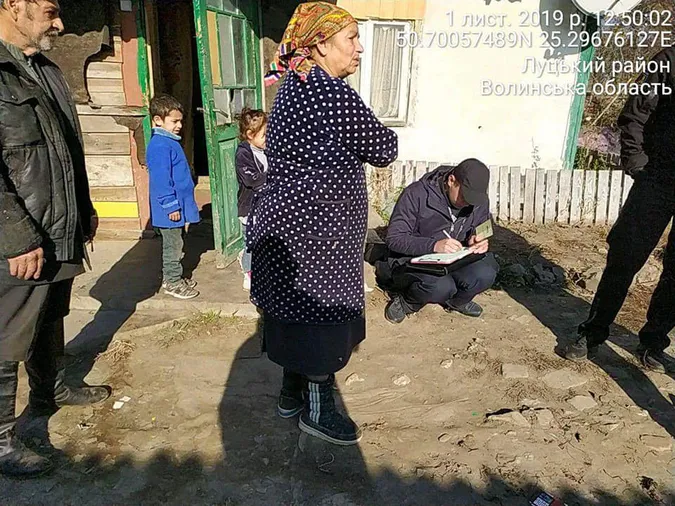 Лучанка організувала точку продажу сурогату в себе вдома (фото)