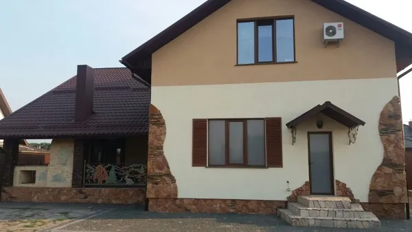 Весняна покупка: особняки в Луцьку вартістю майже півмільйона доларів (фото)