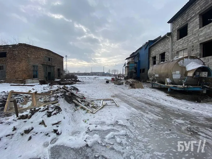 У Нововолинську стався потужний вибух на ливарному підприємстві (фото, відео)