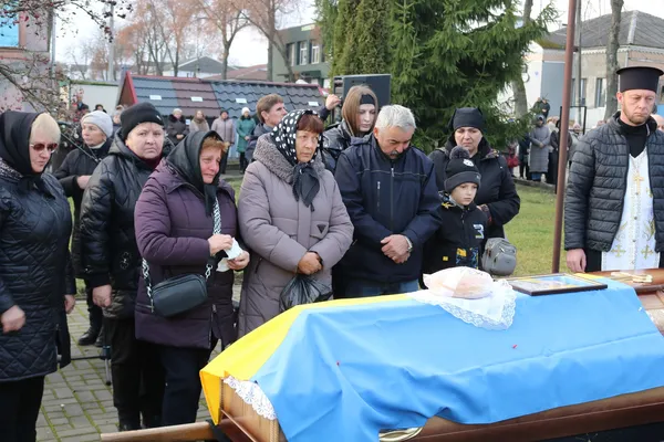 Понад рік вважався зниклим: на Волині попрощалися із солдатом Василем Цвілюком (фото)