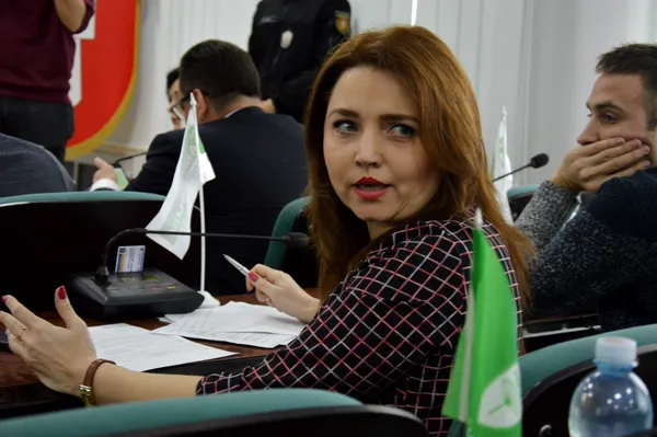 Депутатка Алла Надточій
