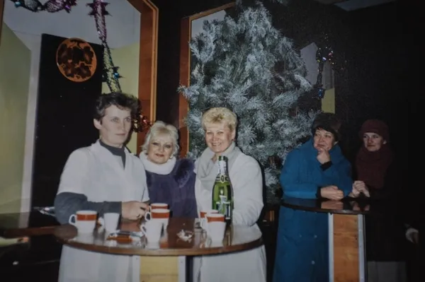 “Лакомка”, 1990-ті роки