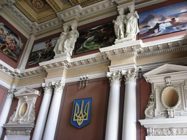 ТОП-12 найкрасивіших університетів України (фото)