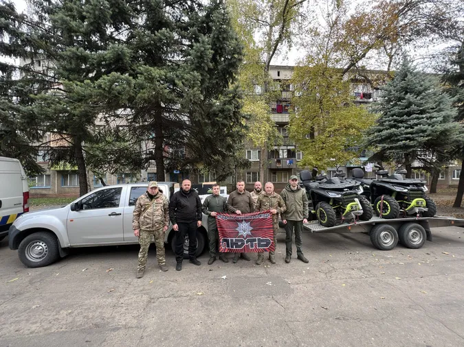 Дрони та квадроцикли: волинським поліцейським-добровольцям передали необхідну техніку (фото)