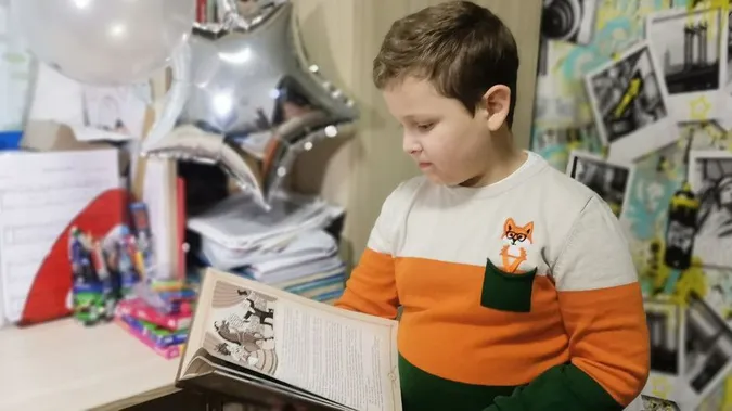 Одинадцятирічний лучанин за рік прочитав майже сотню книг (відео)
