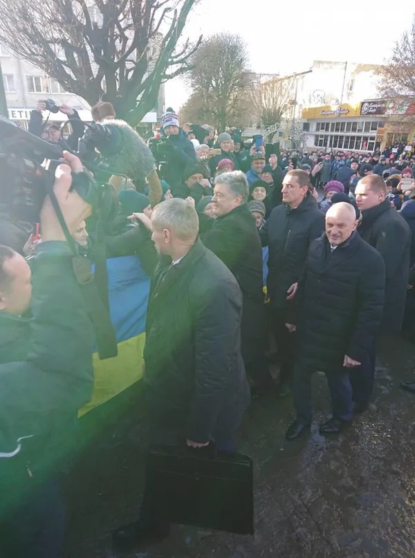 Петро Порошенко прибув до луцького собору (фото, відео, оновлюється)