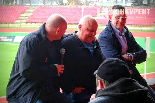 Кварцяний залишиться з Палицею