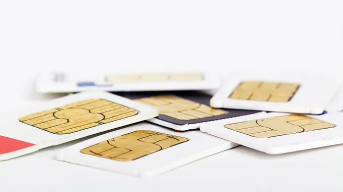 Українців хочуть зобов’язати купувати SIM-картки за паспортами
